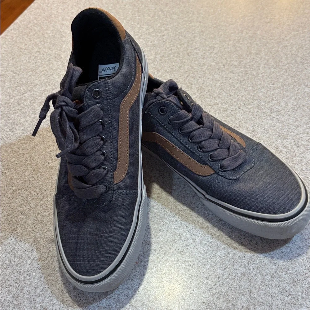 Vans Ward Deluxe Skate Sneakers Gray Brown Ortholite Comfort Men's 8.5
